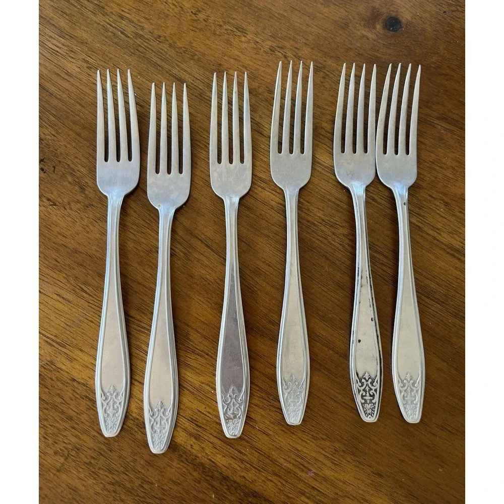 World Stainless U.S.A.‎ Jupiter 14 Pieces Utensils Flatware Set